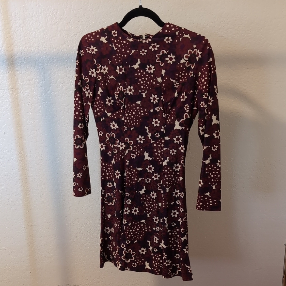 1960s/Early 1970s Floral Burgundy Dress